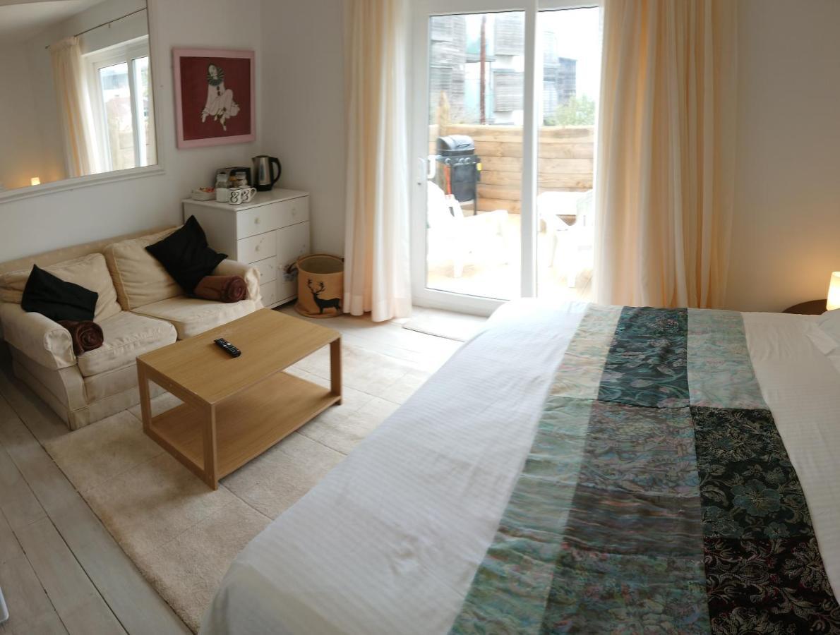 Surf Lookout - King Size En-Suite With Sea Views New Quay Esterno foto